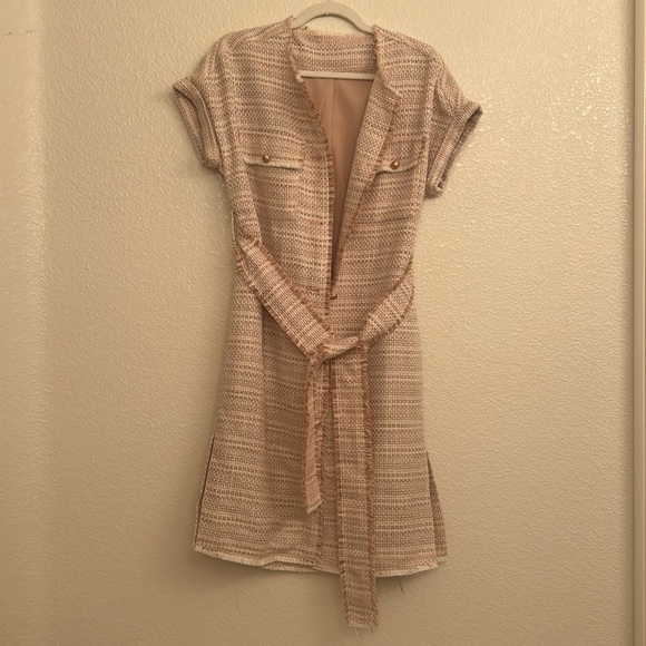 Chanel style dress size 2 or 4 - Picture 6 of 6